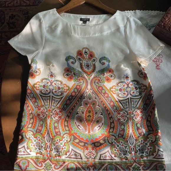 Talbot's Silk Paisley Patterned Blouse. Cap Sleeves, Side Zip. Cream, Green. 2P - Picture 11 of 11